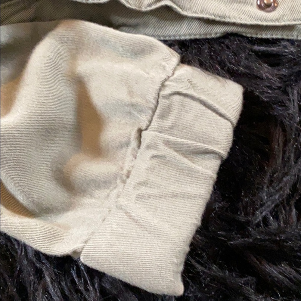 Jacket - Picture 3 of 4